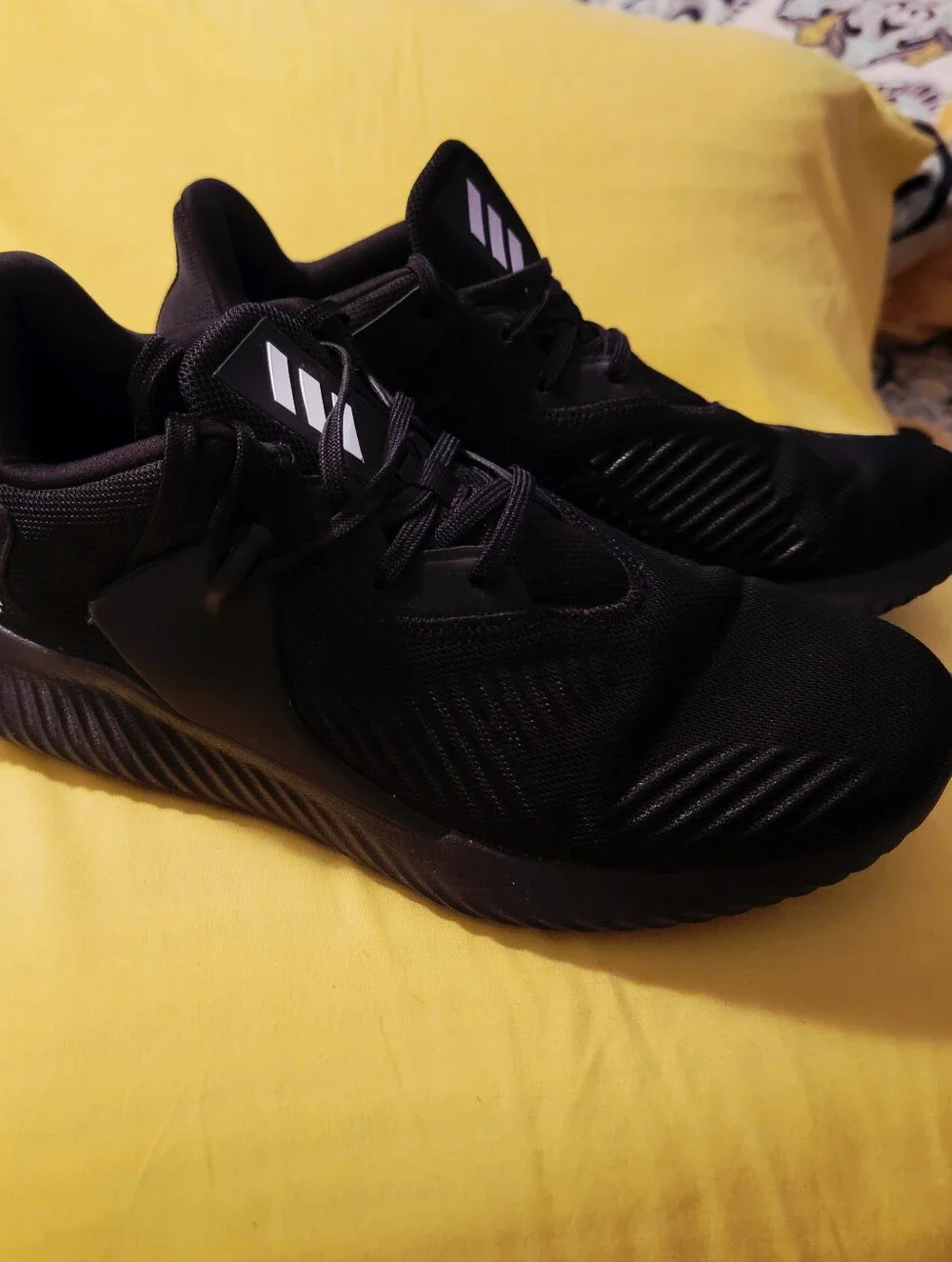 Adidas AlphaBounce! - Picture 4 of 8